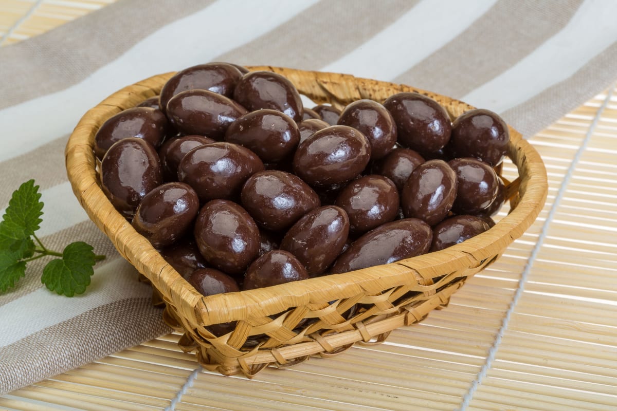 ALMENDRAS CON CHOCOLATE BITTER 100G1