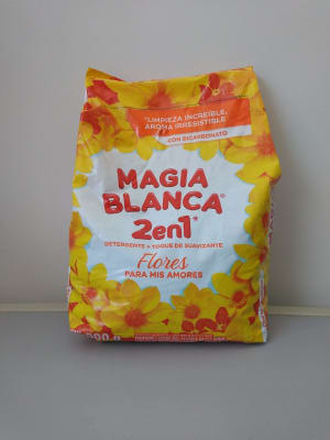 Detergente MAGIA BLANCA 2 en 1 Floral