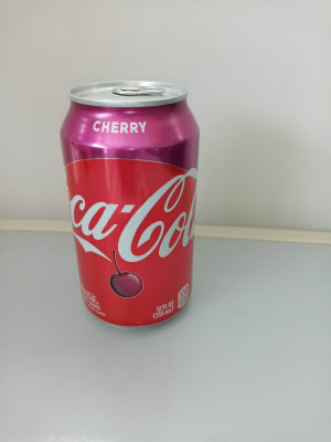 Gaseosa Coca Cola Cherry x Lata