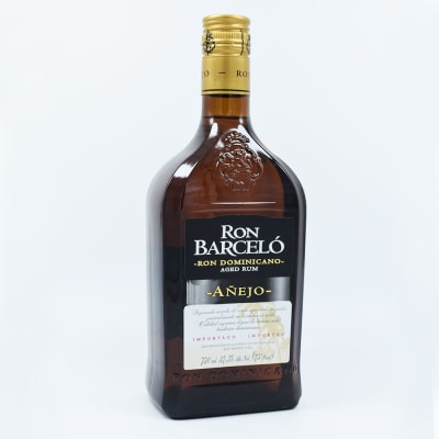 Ron Barcelo Añejo (Botella x 750 ml)