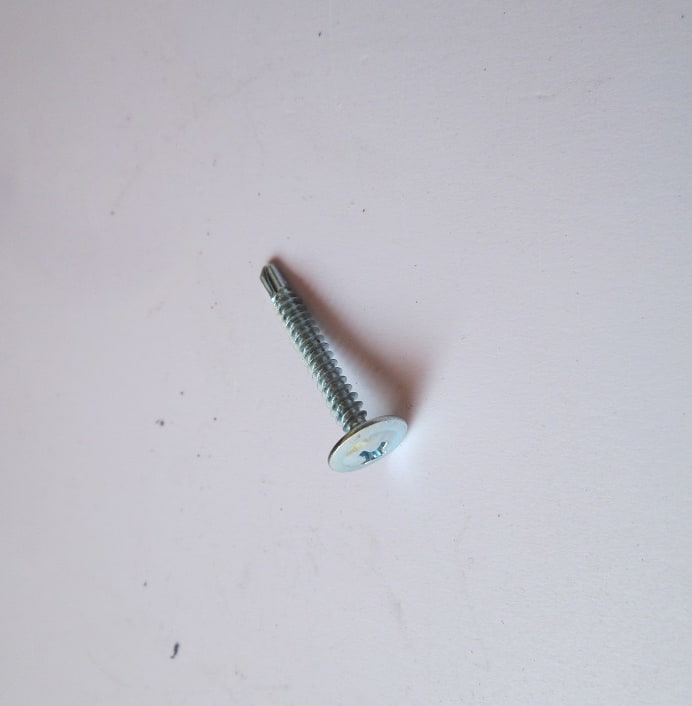 TORNILLO CAB. LENTEJA PTA BROCA 8X11/4X100 UN1