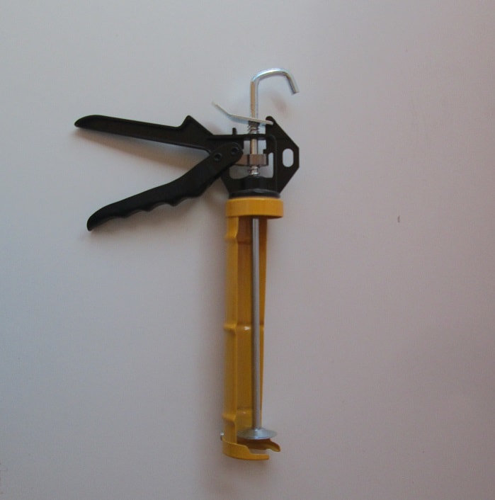 PISTOLA SILICONA 300 ML1