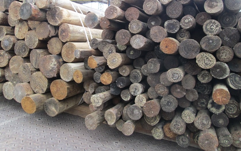 POSTE IMPREGNADO 2 A 3 PULGADAS X 2.44 MTS1