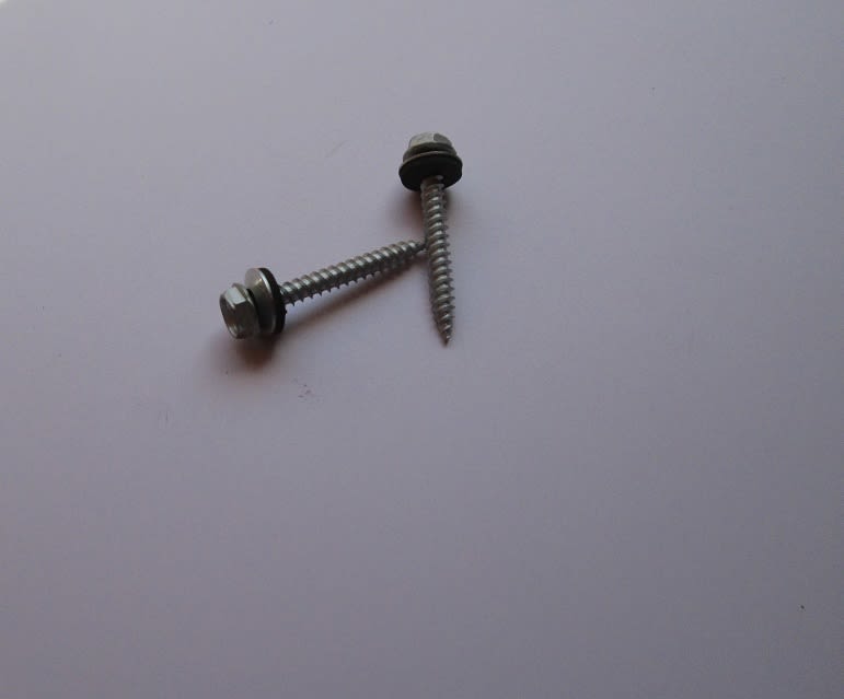 TORNILLO CAB. HEXAGONAL PTA. ESPADA 100 UN1