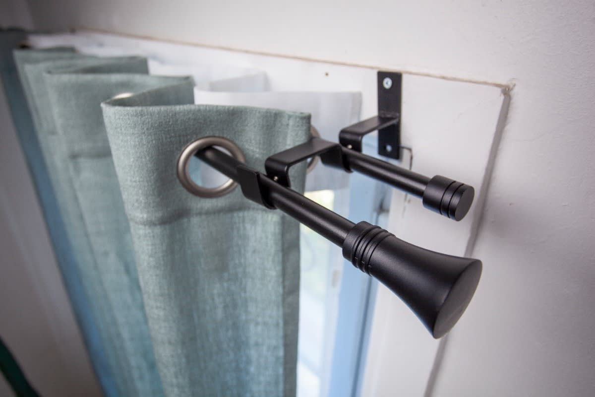 SET TUBO CORTINA DOBLE EXTENSIBLE CONICO NEGRO3