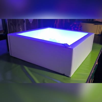 Piscina de Pelotas Sensorial con Luces LED1