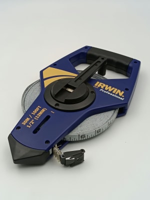 HUINCHA DE MEDIR IRWIN MANGO CERRADO DE 30 METROSCALATA 149141