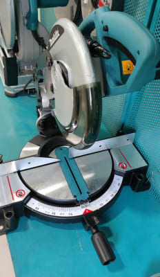 SIERRA INGLETEADORA 10 255 MM. 1.500 W. 4.200 RPM. INGL. 45 IZQ - MLS100. MAKITA.1