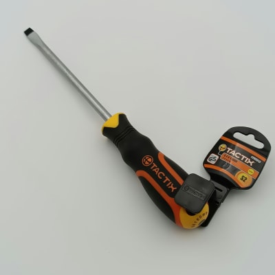 ATORNILLADOR PALETA (CARPINTERO) 5/16 X 6(8.0 X 150 MM.) TACTIX 205013