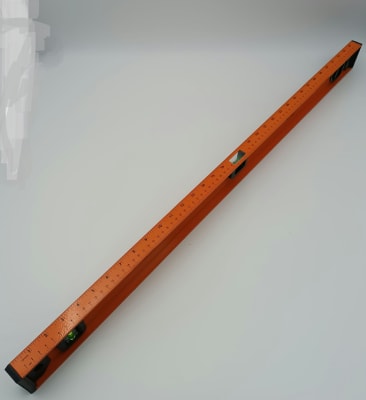 NIVEL ALUMINIO TIPO PULGADASI PULGADAS 900 MM.(36 PULGADAS) HORIZONTAL-VERTICAL 3 AGUAS TACTIX 2500561