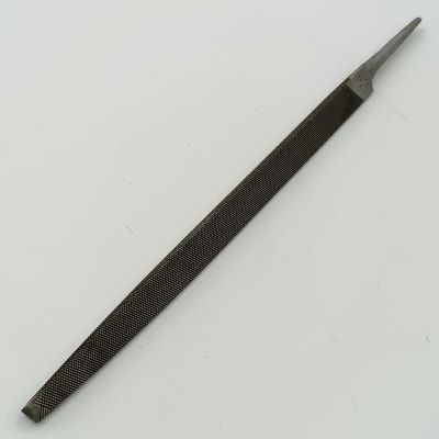 LIMA TRIANGULAR BASTARDA 10 , NICHOLSON 16147