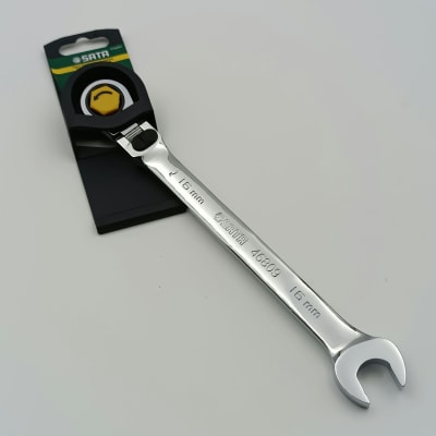 LLAVE COMBINADA CON CRIQUE CABEZA FLEX CON TRABA 16MM, 46809 SATA