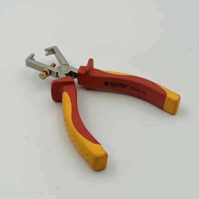 ALICATE AISLADO 1.000V PROFESIONAL PELACABLE 6, 70141