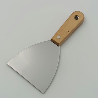 ESPATULA FLEXIBLE CON MANGO DE MADERA 4. -123104-SURTEK-74.1