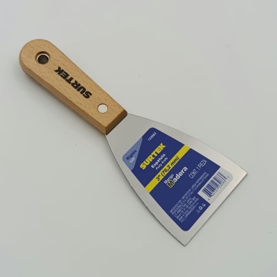 ESPATULA RIGIDA CON MANGO DE MADERA 3. -123083-SURTEK-74.
