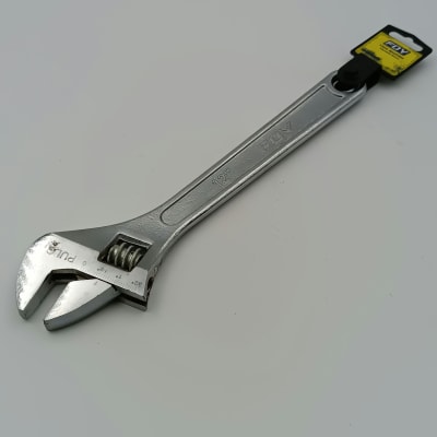 LLAVE AJUSTABLE 12 CROMADA. -140412-FOY-