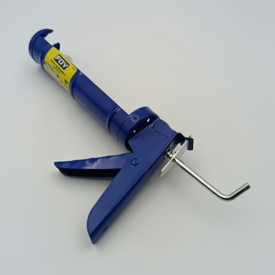 PISTOLA CALAFATEADORA CON CREMALLERA. -142641-FOY-1