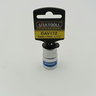 DADO 17MM-1/2 PULGADAS AZUL C/COLGADOR UYUSTOOLSS-TW. DAV17Z1