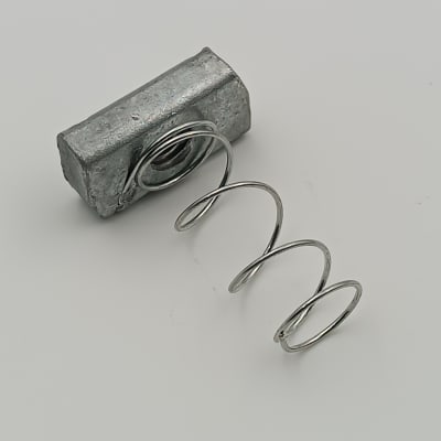 TUERCA CON RESORTE (RIEL) 3/8-16 ESPESOR 9.2 MM GALVANIZADA H.D.G