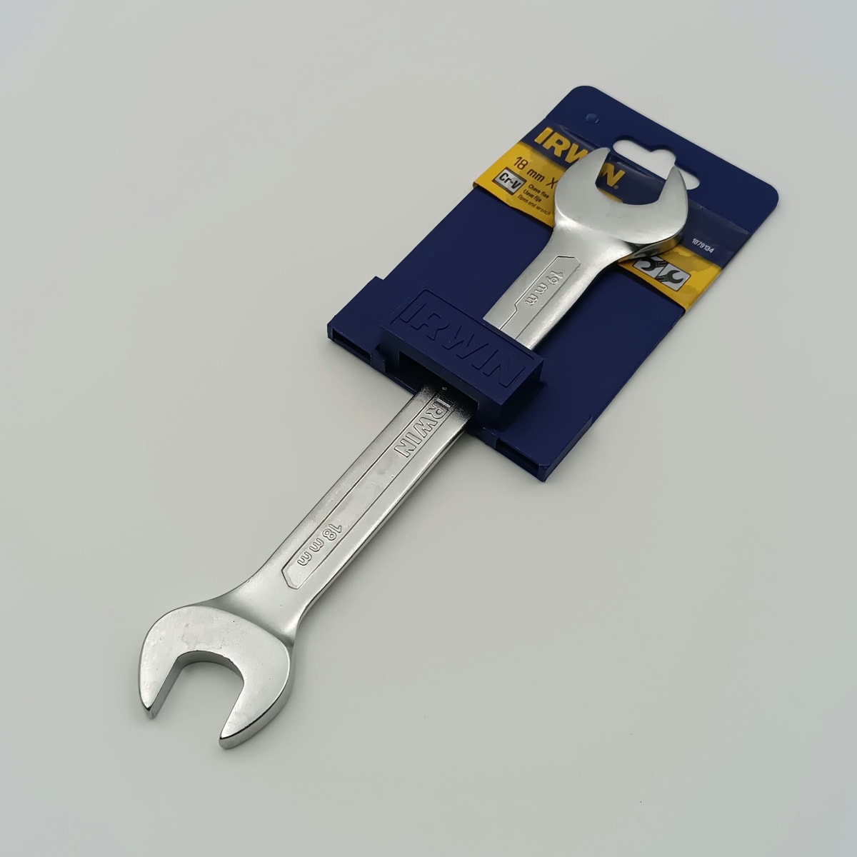 LLAVE PUNTA PUNTA 18MMX19MM IRWIN 1879134 0