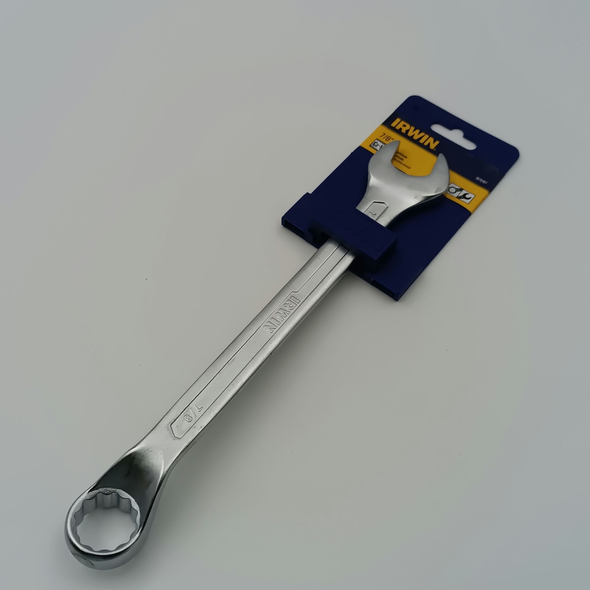 LLAVE PUNTA CORONA ACODADA 7/8 PULGADAS IRWIN 1879157 0