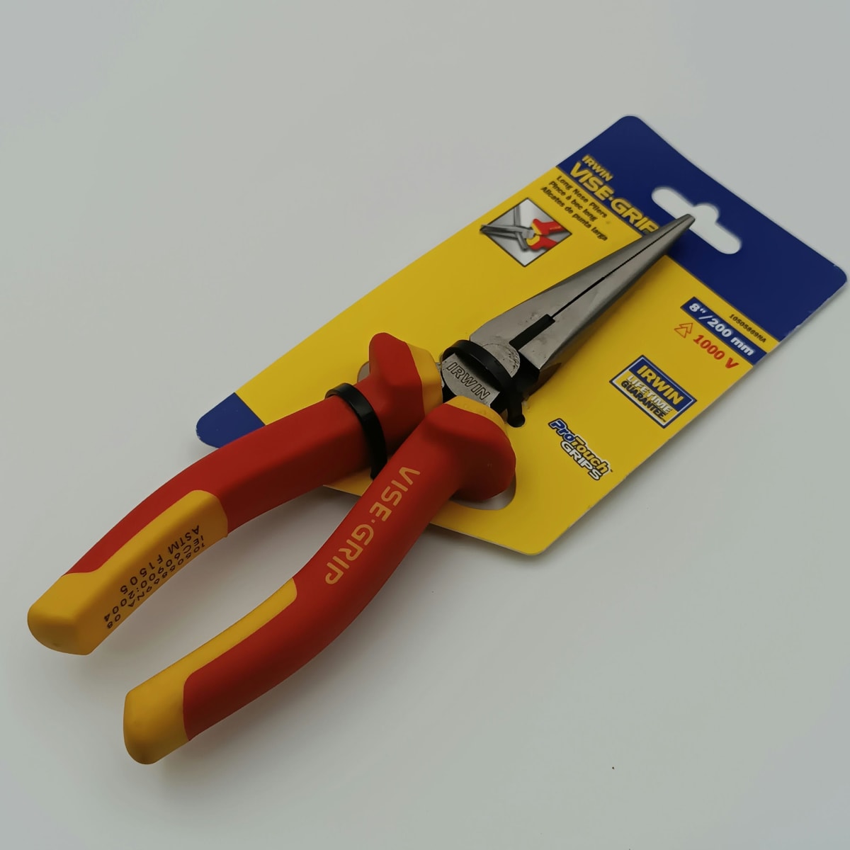ALICATE DE AISLAMIENTO VISE GRIP 8 NARIZ LARGA. 10505869NA2