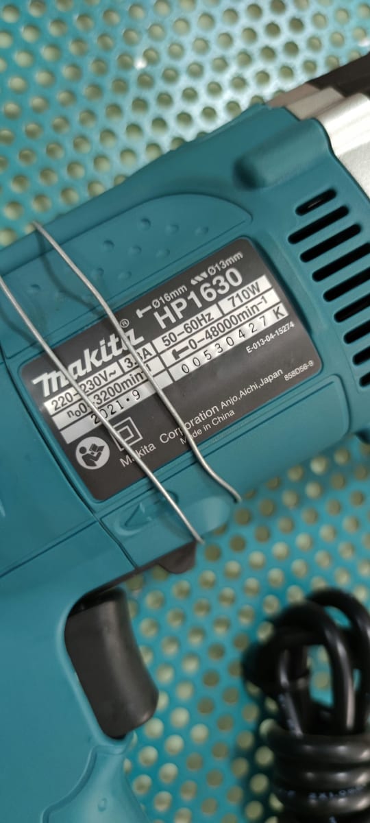 TALADRO DE PERCUSIÓN 13 MM. 710 W. 0-2.200 RPM. REVERSIBLE C/ MALETA - HP1630K. MAKITA.4