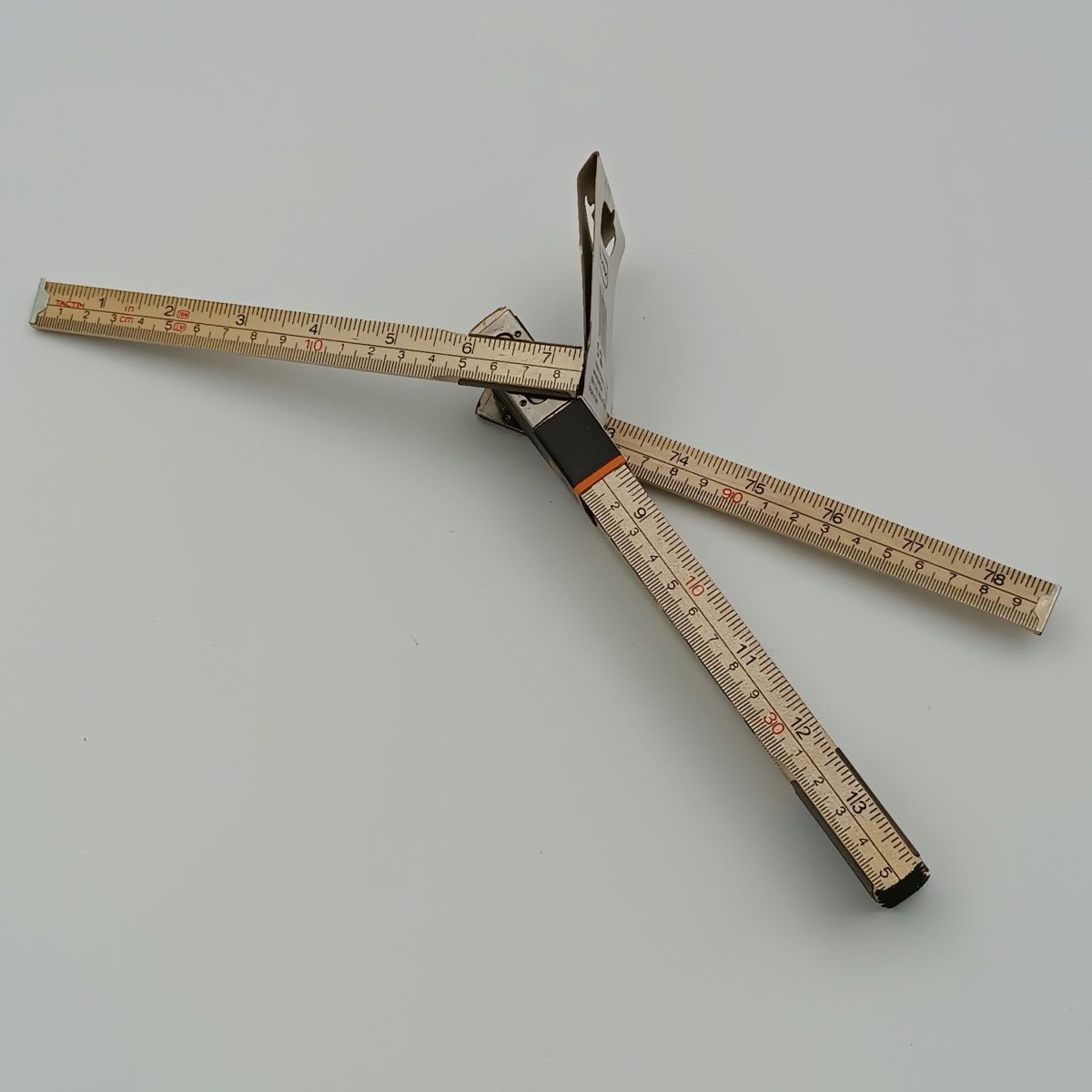 METRO MADERA CON 10 VARILLAS TACTIX 239243 0