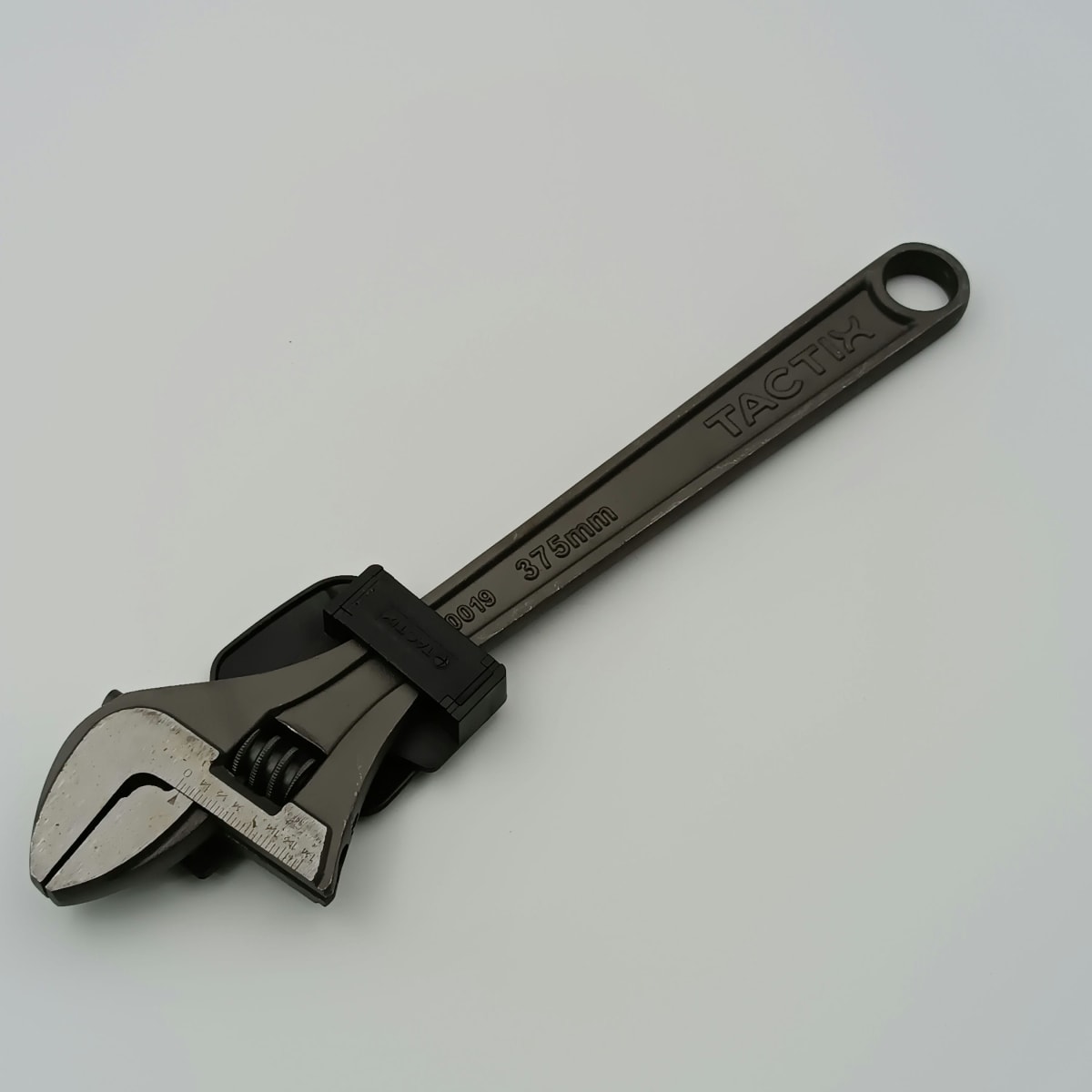 LLAVE AJUSTABLE (FRANCESA) 15 PULGADAS(375 MM.) TRABAJO PESADO TACTIX 210019 0