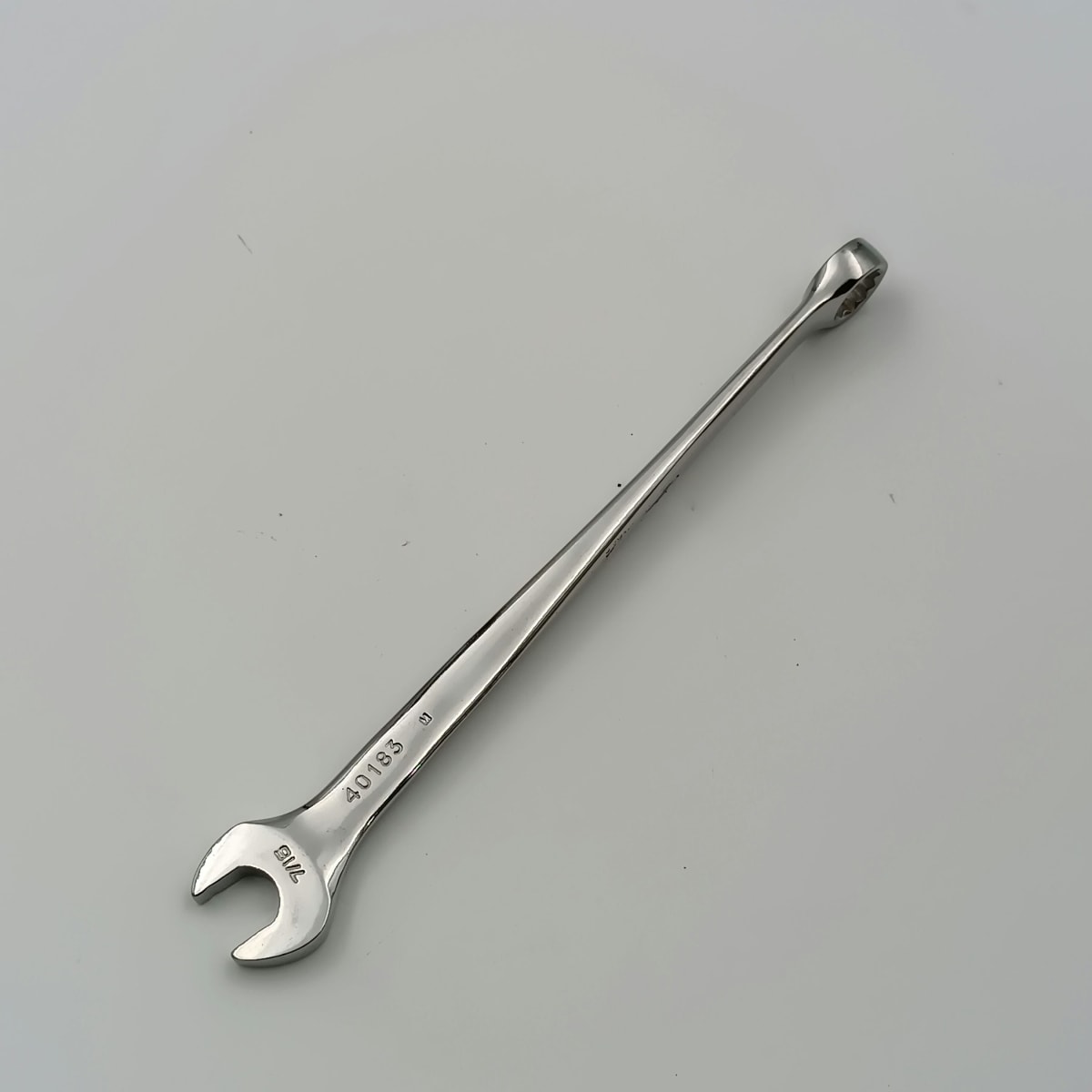 LLAVE COMBINADA INVERTIDA  X  - LARGA 7/16 . SATA 40183 0