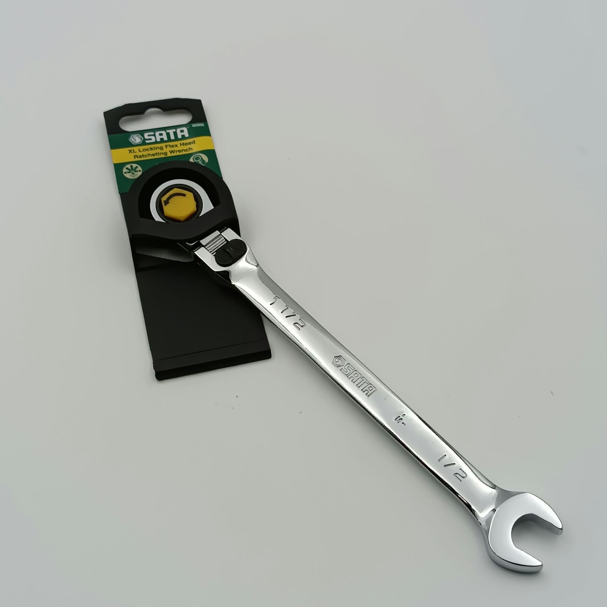 LLAVE COMBINADA CON CRIQUE CABEZA FLEX CON TRABA 1/2 SATA, 46905 0