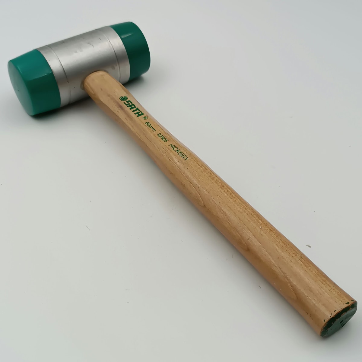 MARTILLO DE TERMINACIÓN (CABEZA PLASTICA 60 MM) 1.71 LIBRA / 27.44 OZ / 778G - L=385MM, 925052