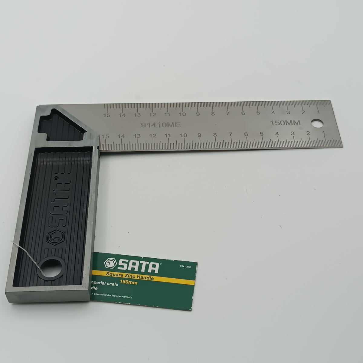 ESCUADRO DE ACERO INOX - MANGO RECUBIERTO CON GOMA 150mm3