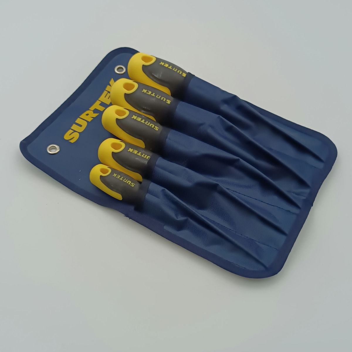 JUEGO DE 5 DESTORNILLADORES (CON ESTUCHE) D200C - SURTEK-2