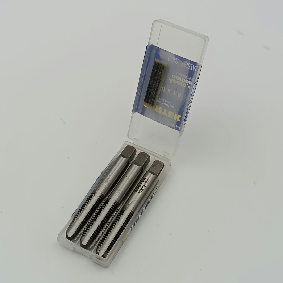 JUEGO DE TRES MACHOS ACERO AL CARBONO MILIMETRICO M10 X 1.5. -123864-SURTEK-98.2