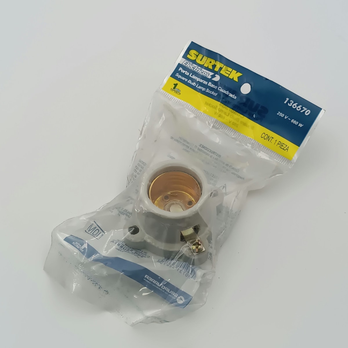 PORTALAMPARA BASE CUADRADA. -136670-SURTEK-265. 0