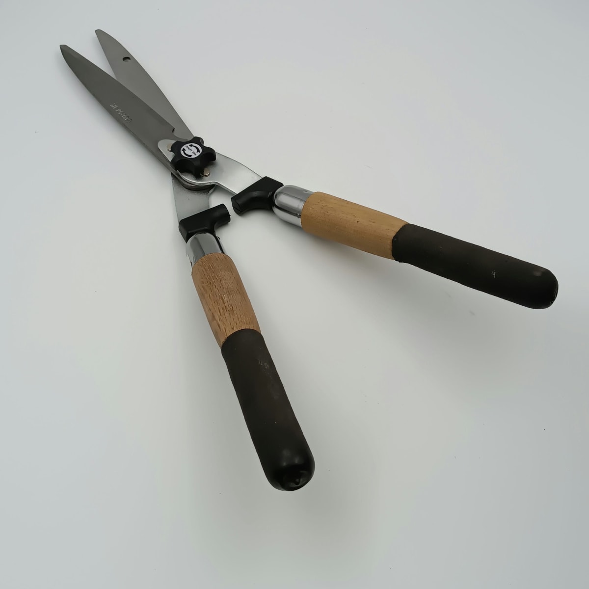 TIJERA PARA PODAR A DOS MANOS. DENTADA CON GRIP 12. TSSG12-SURTEK2