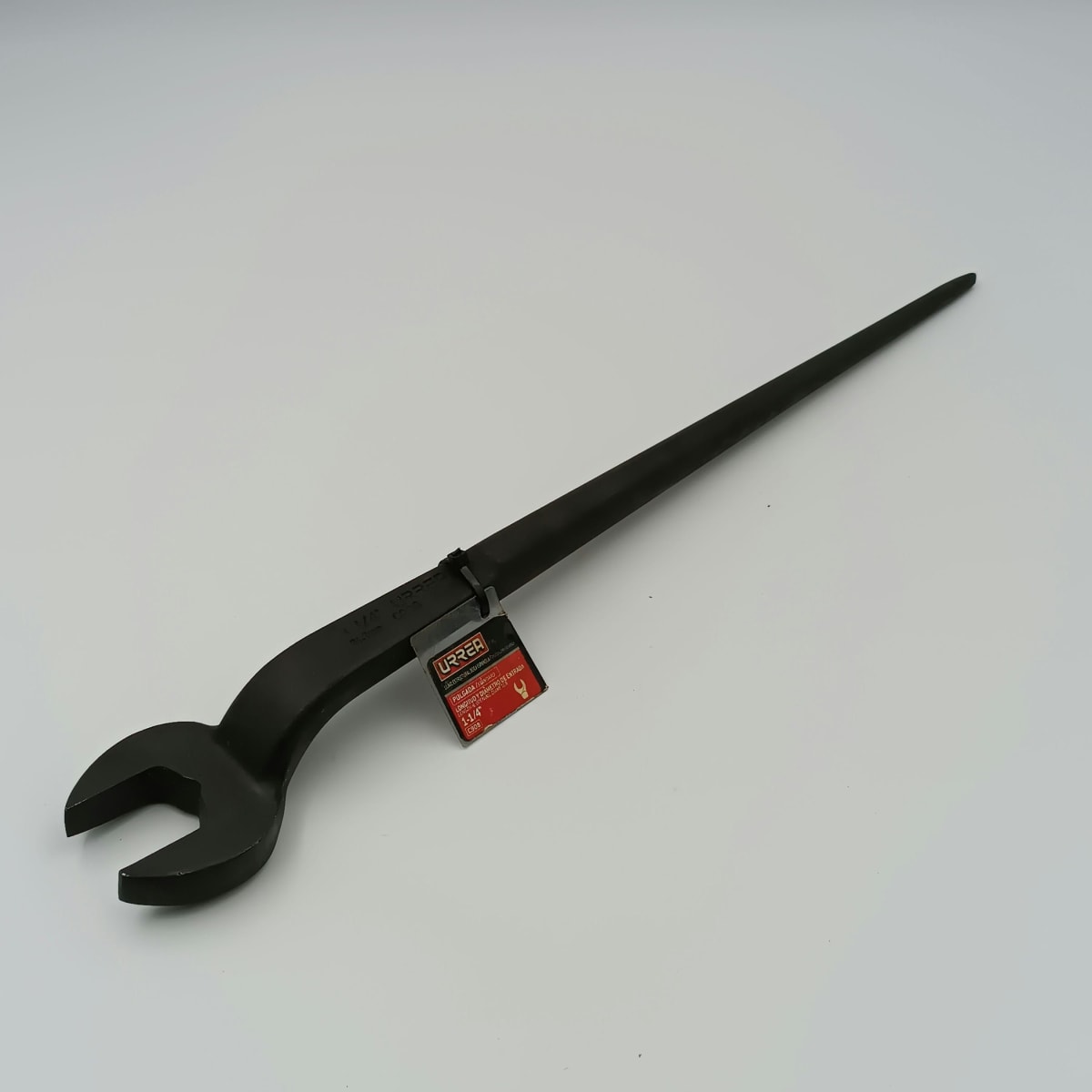 LLAVE ESTRUCTURAL PUNTA COLA (ESPAÑOLA) Ø 1 -1/4 - C908 - URREA2