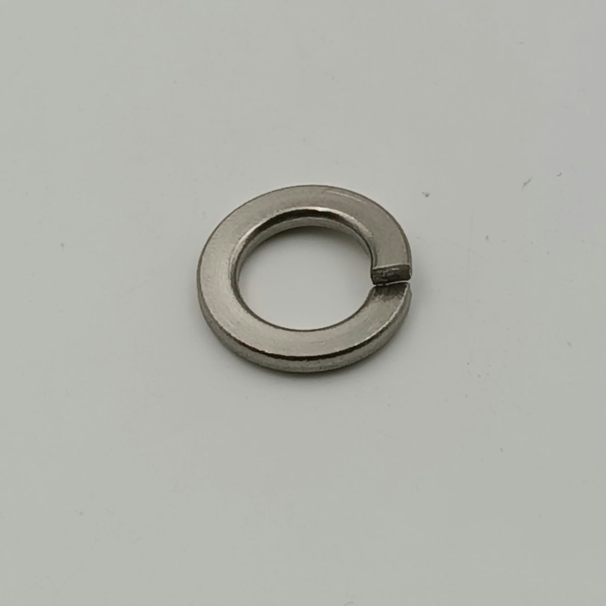 GOLILLA PRESION DIN 127 A2 (304) M362
