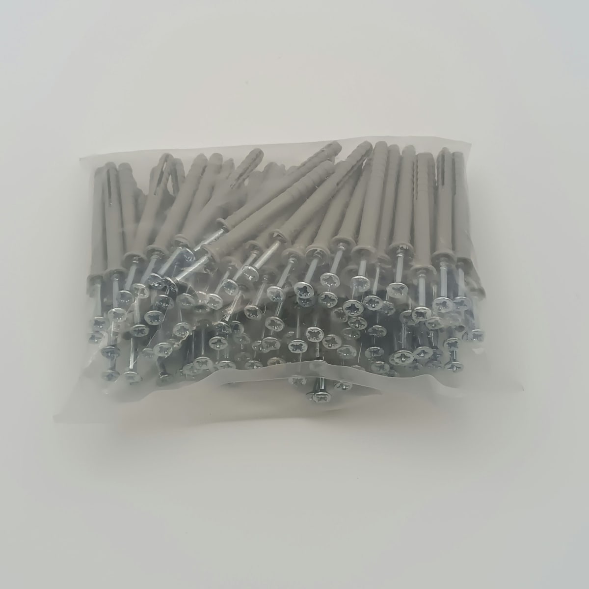 100 TARUGO CLAVO 6 X 60 MM.2