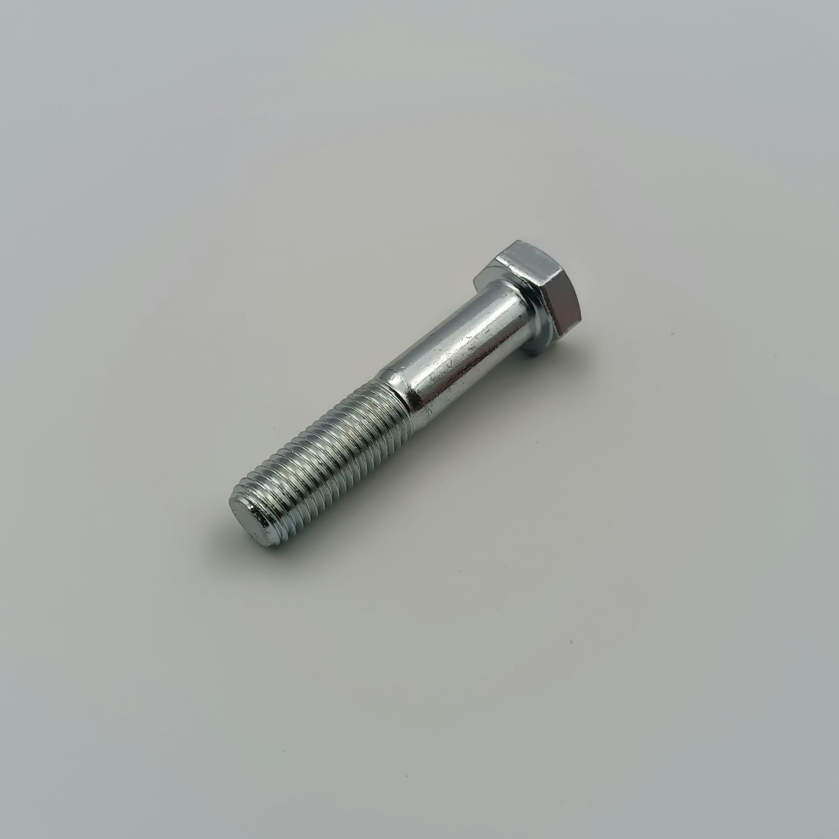 PERNO HEXAGONAL DIN 931 CLASE 8.8 CINCADO M16-2.00 X 801