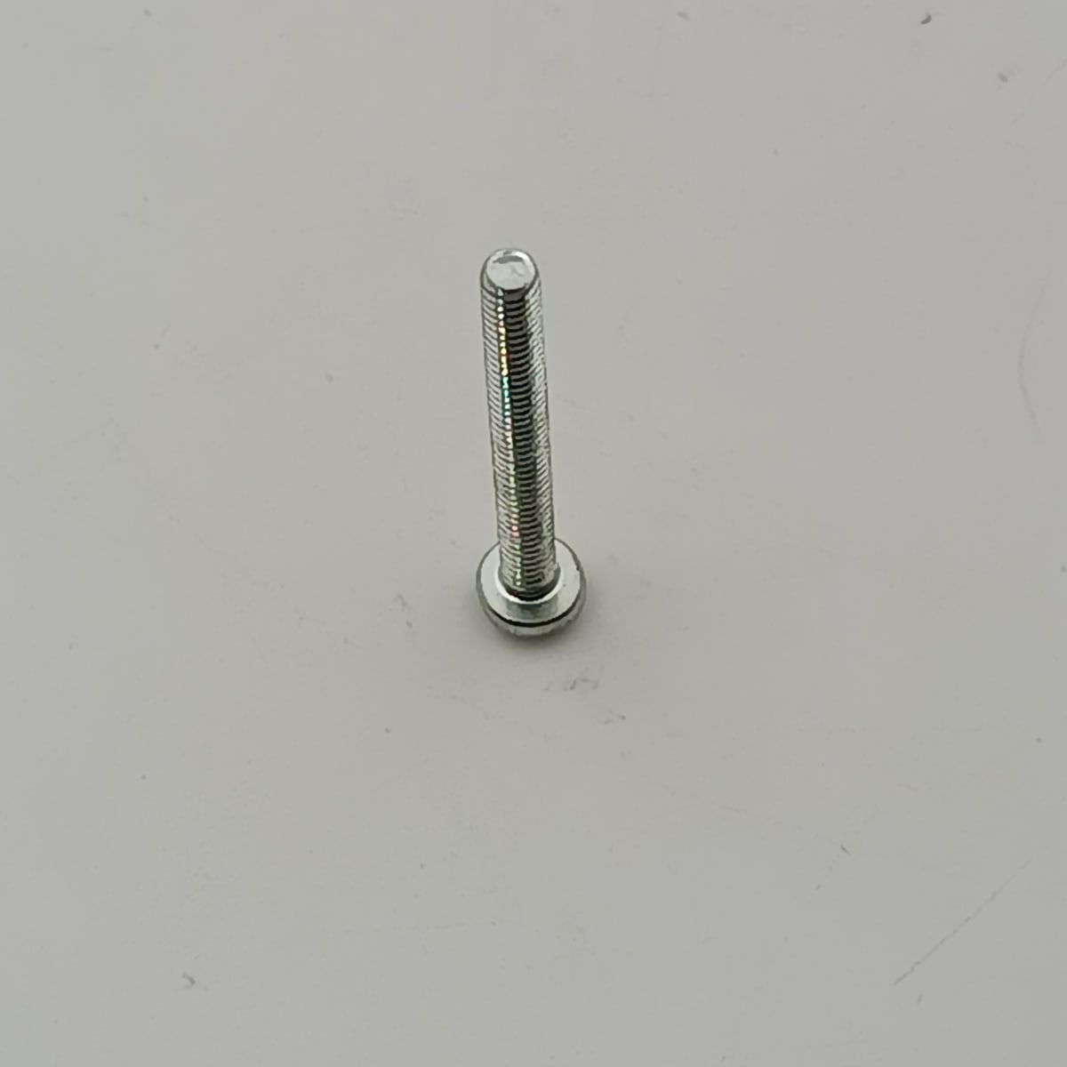 PERNO MAQ. CAB. BIN. RAN. COM. 8-32 X 3/4 CINCADO2