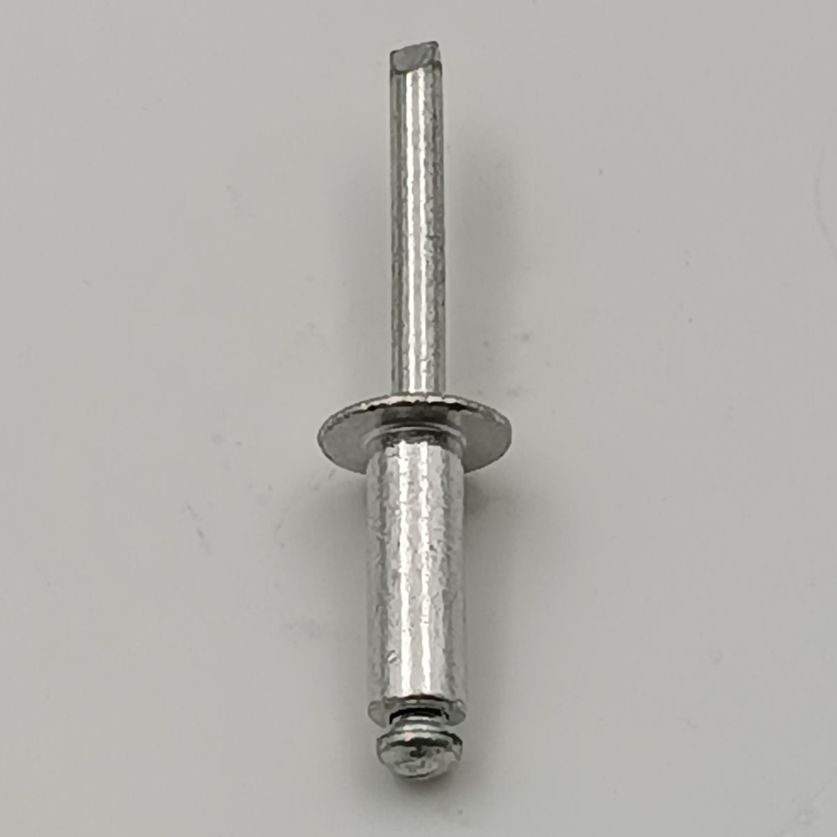 REMACHE CIEGO (TIPO POP) ALUMINIO M4.0 X 82