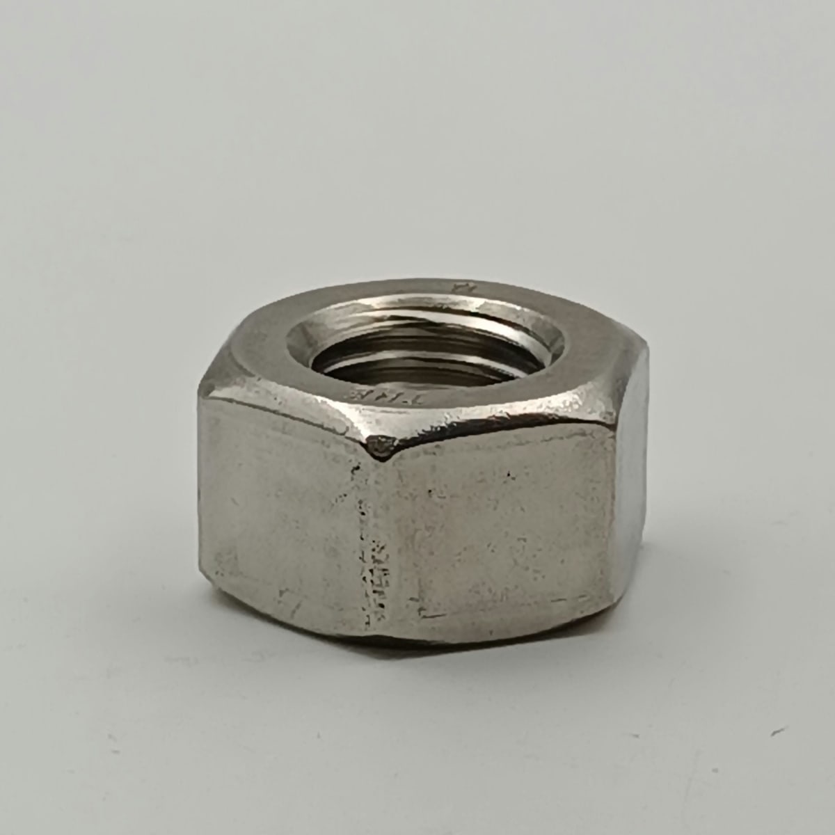 TUERCA HEXAGONAL REF. A-194 GRA. 8 (304) 1 1/8 - 72