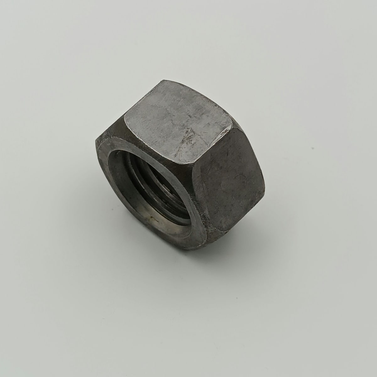 TUERCA HEXAGONAL GRADO 2 5/8 - 11 0