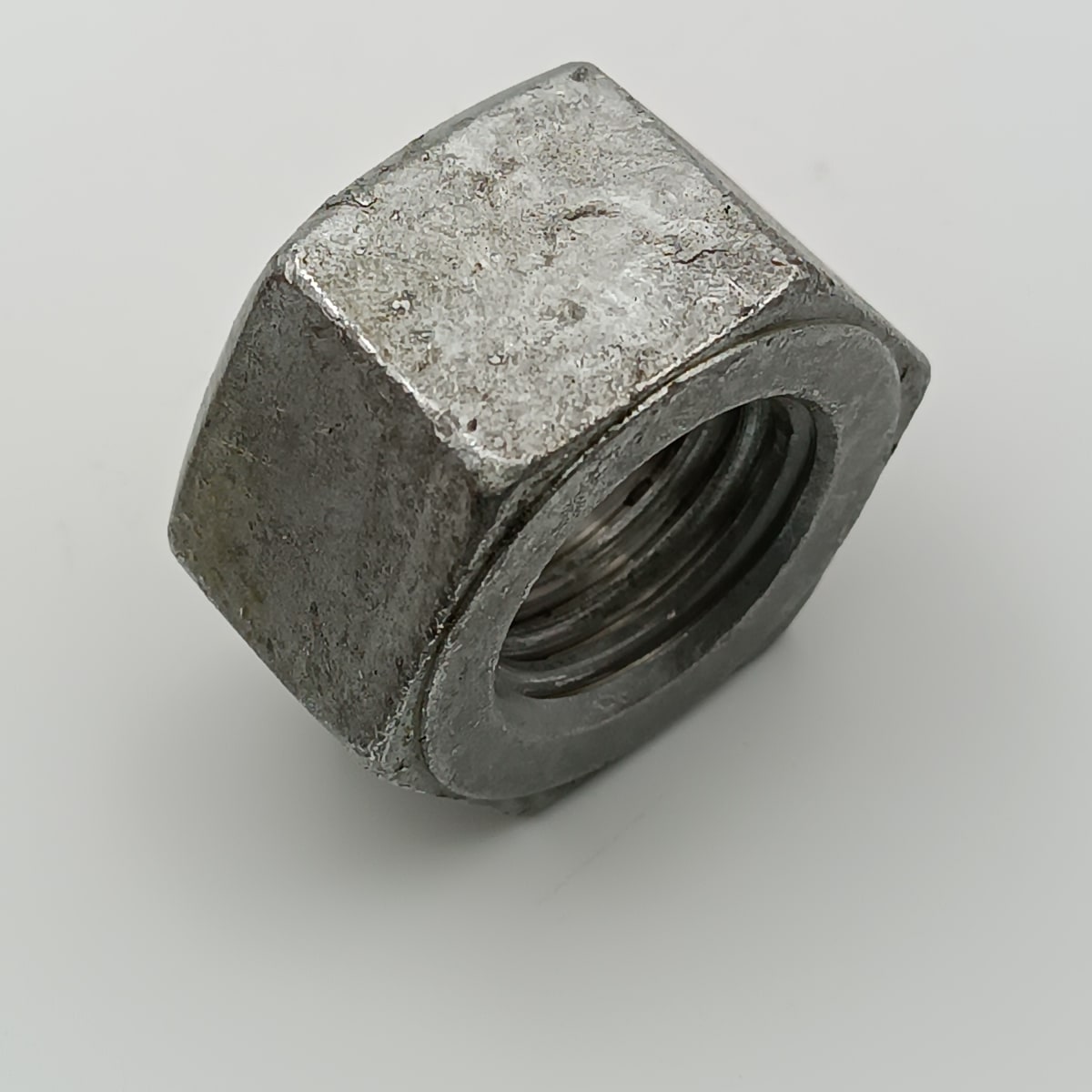 TUERCA HEXAGONAL REF. A-563 DH GALVANIZADA (HDG) 7/8-9 0