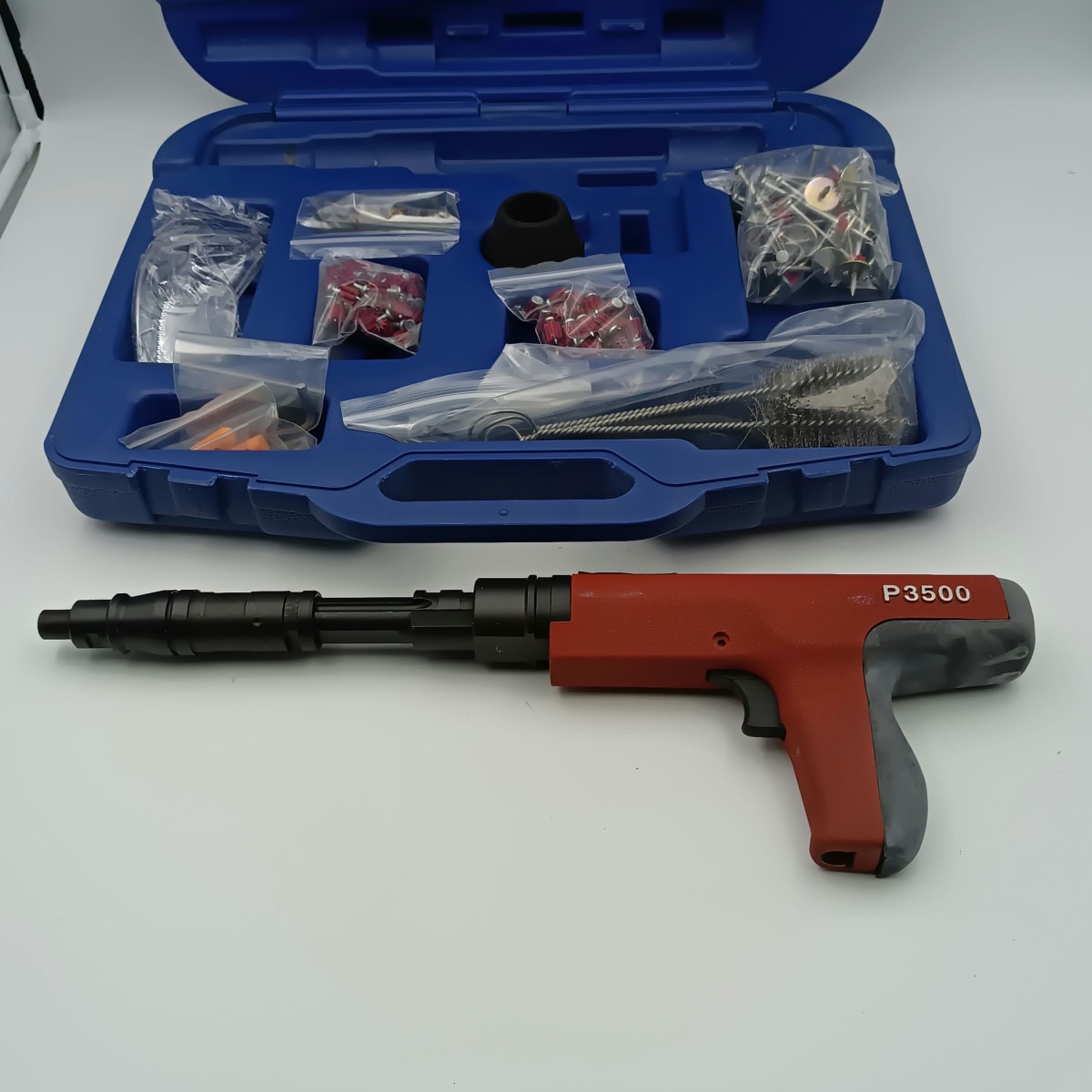 PISTOLA POWERS P3500 CALIBRE .27 CON MALETA2