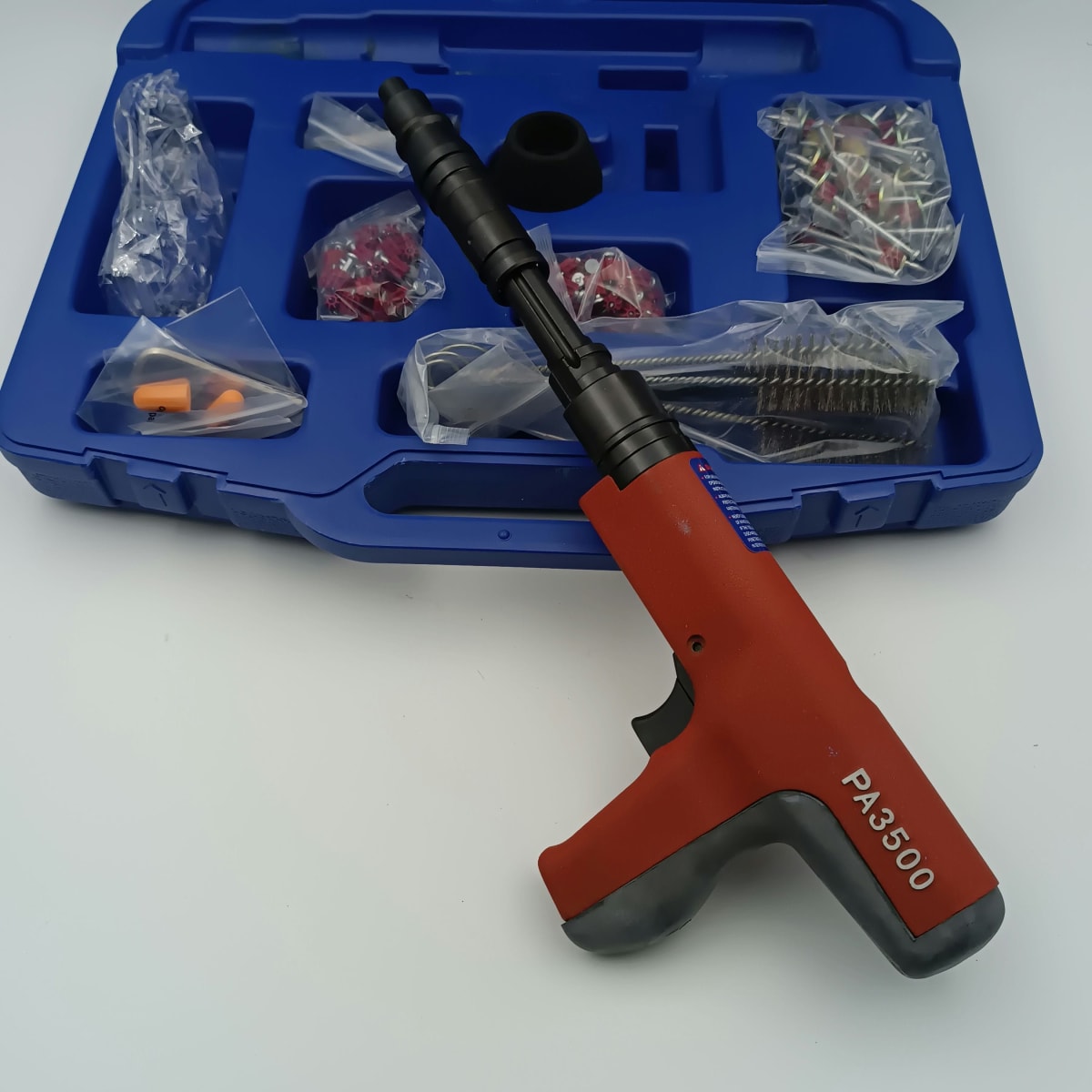 PISTOLA POWERS PA3500, POTENCIA AJUSTABLE CALIBRE .27 CON MALETA 0