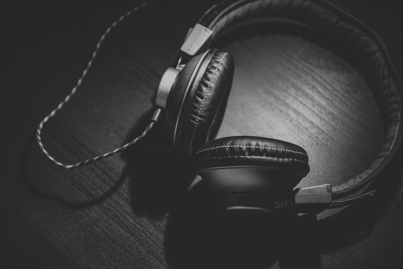 ¿Estas buscando audífonos? ¡Revisa este articulo!