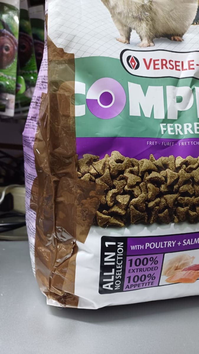 VERSELE- LAGA COMPLETE FERRET 2.5 K (DETALLE EN EL EMPAQUE)2
